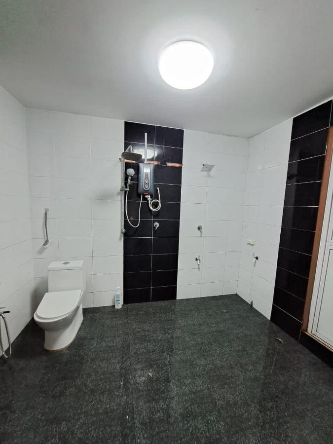Rayyan Ashraf Homestay Kota Bharu Exterior photo